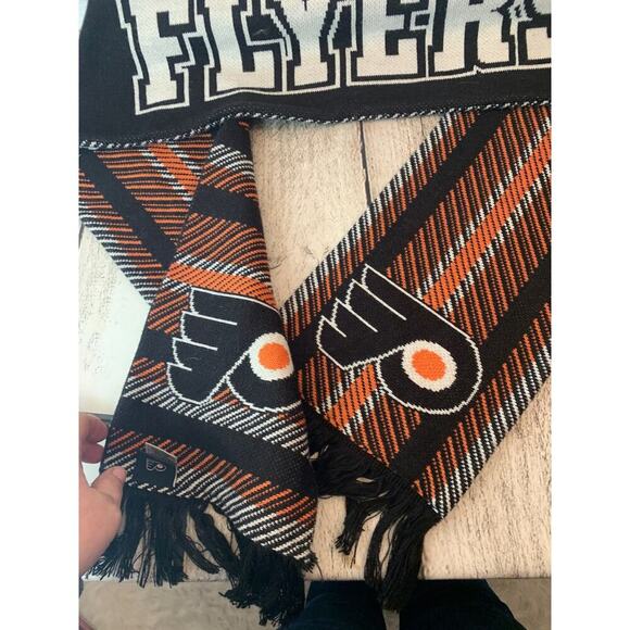 ADIDAS Unisex Adult NHL Philadelphia Flyers Fringed Scarf - Picture 3 of 3
